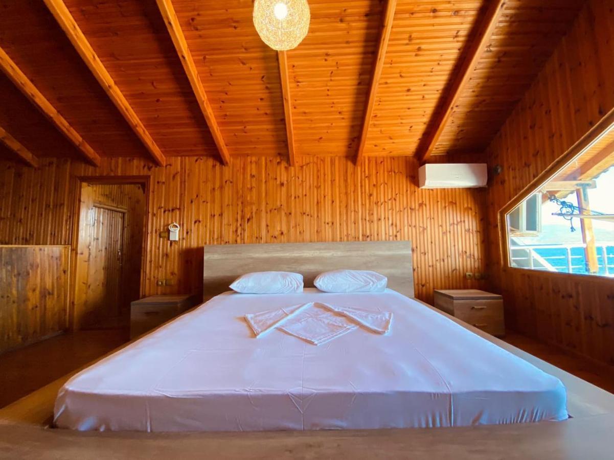 Wild Villa Apartments Sarandë Eksteriør bilde