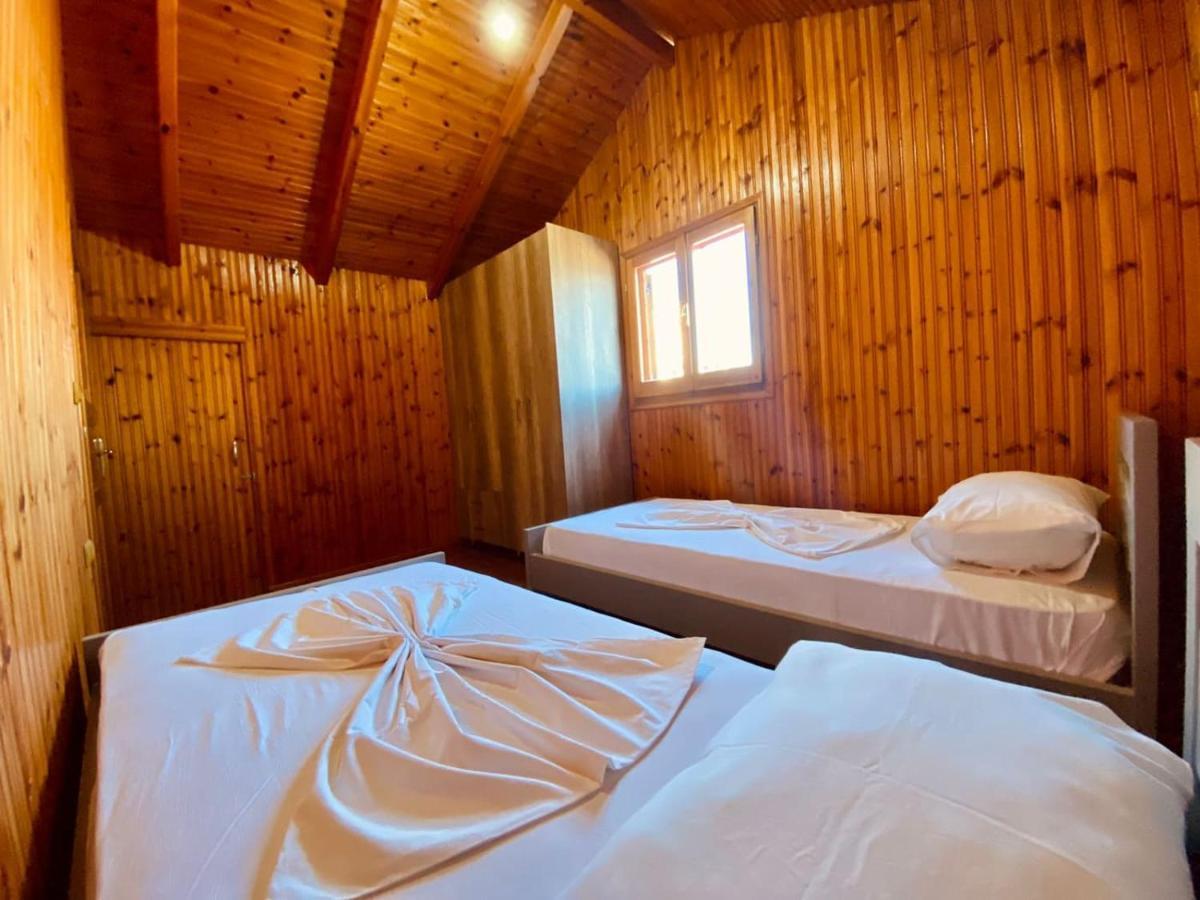 Wild Villa Apartments Sarandë Eksteriør bilde